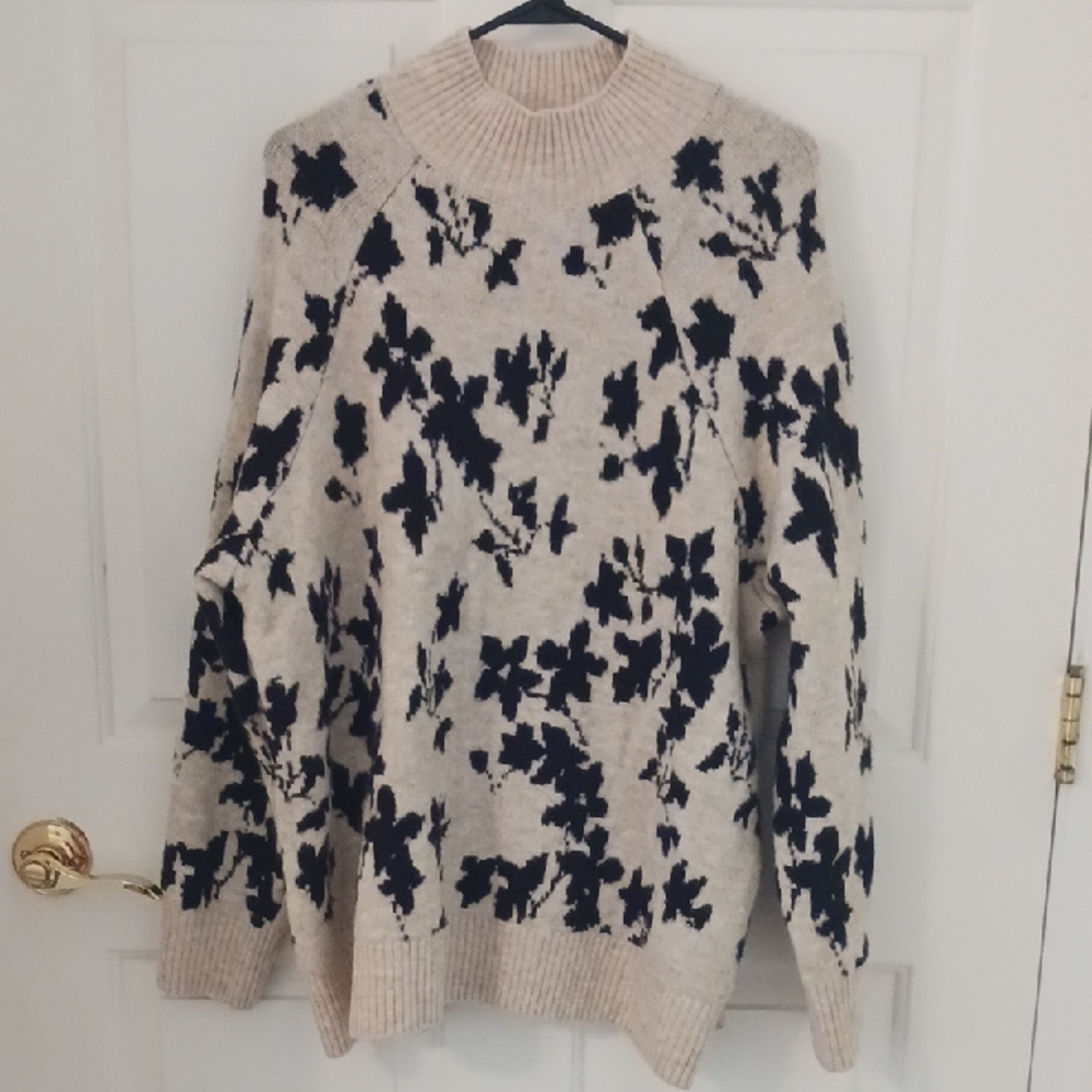Liz Claiborne Black and Cream Cowl Neck Sweater